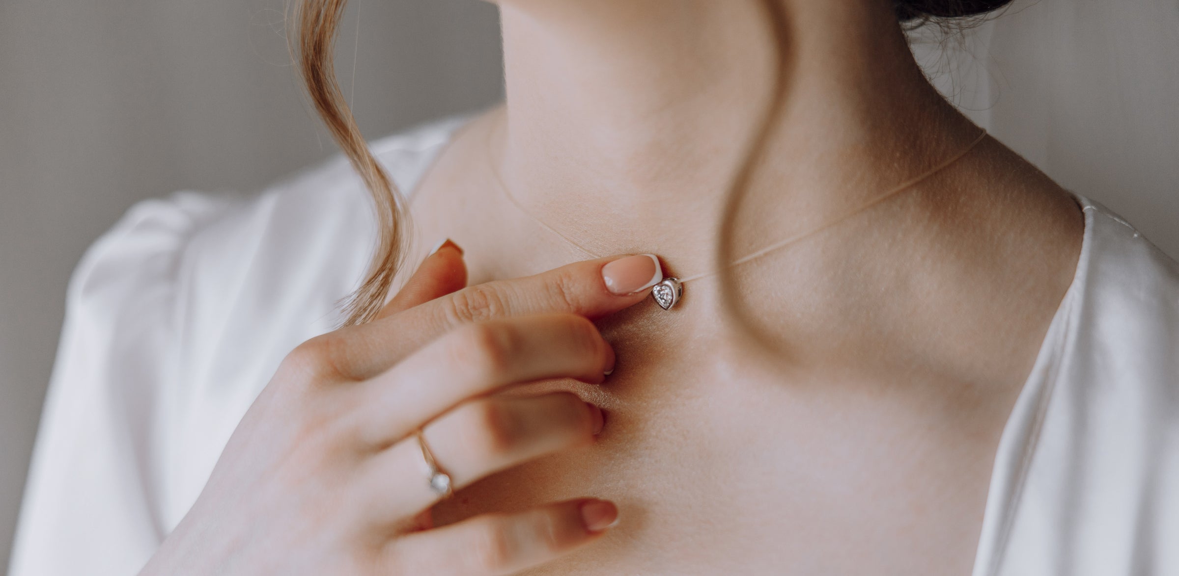 Create your own pieces of jewelry at our jewelry bar!